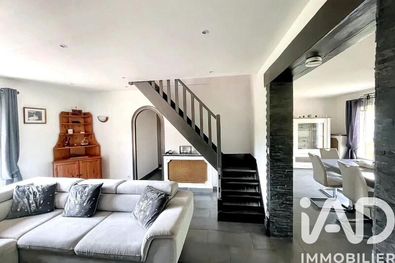 Maison - 136 m² - 6 pièces