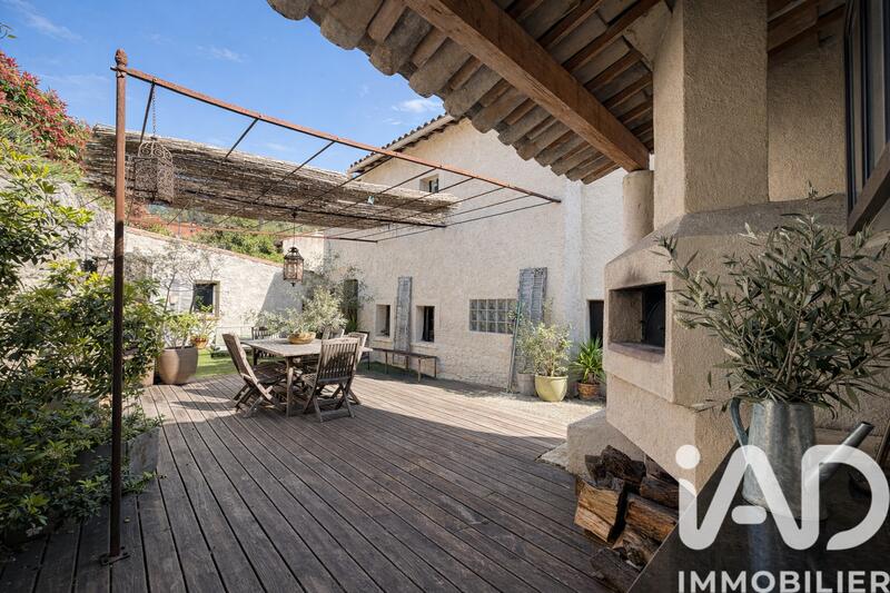 Maison - 98 m² - 4 pièces