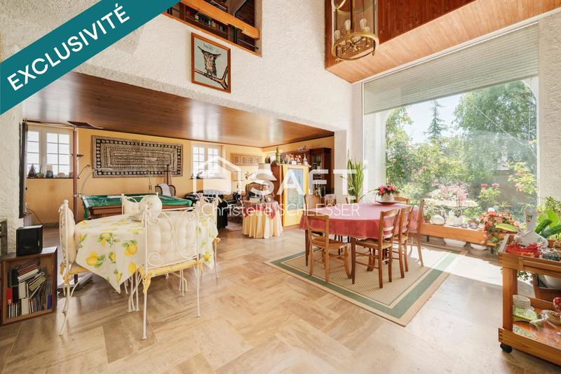 Maison - 343 m² - 9 pièces