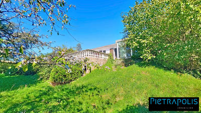 Maison - 170 m² - 8 pièces