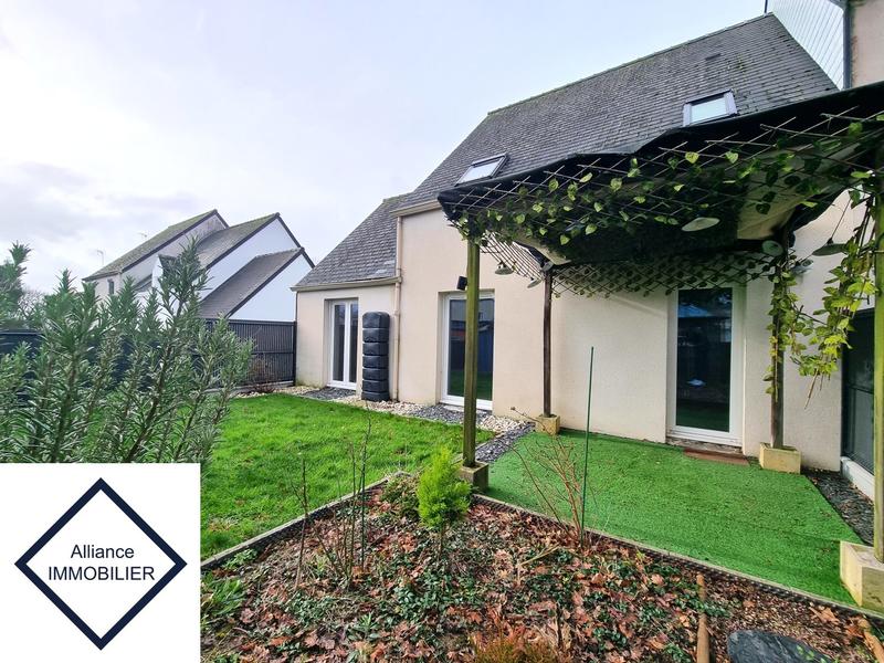 Maison - 96 m² - 6 pièces