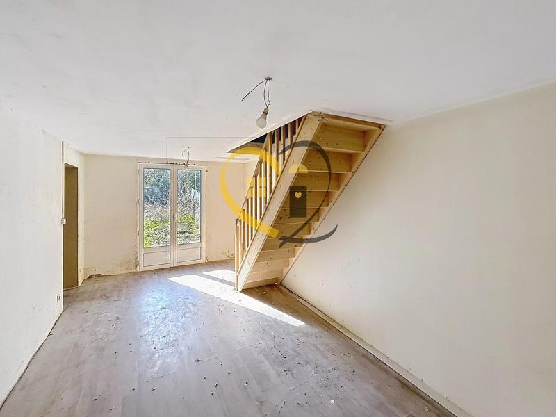 Maison - 240 m² - 5 pièces