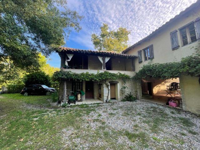 Bastide - 250 m² - 10 pièces