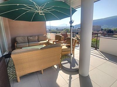 Appartement - 138 m² - 5 pièces