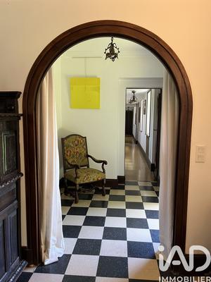 Maison - 258 m² - 10 pièces