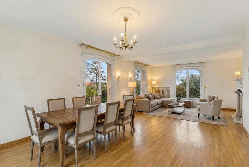 Maison - 185 m² - 7 pièces