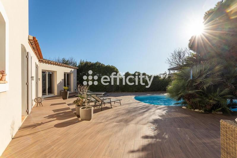 Maison - 160 m² - 8 pièces