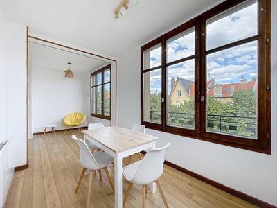 Appartement - 72 m² - 4 pièces