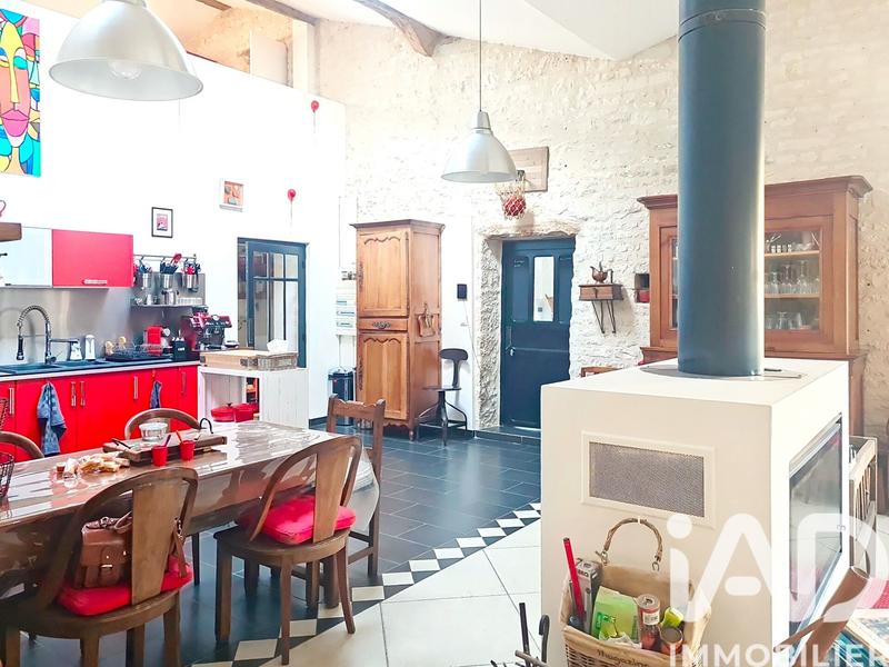 Maison - 362 m² - 8 pièces