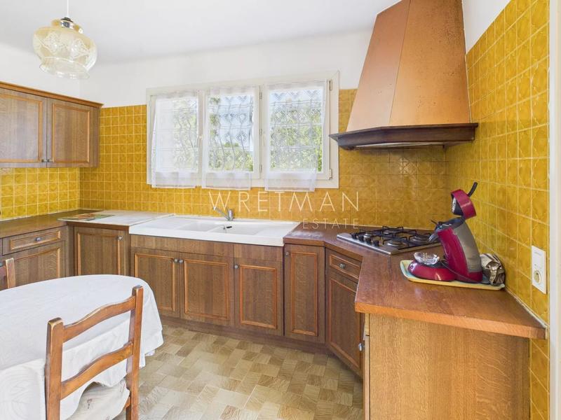 Villa - 192 m² - 8 pièces