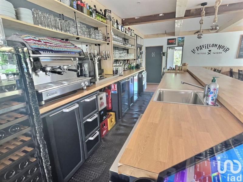 Local commercial - 127 m²