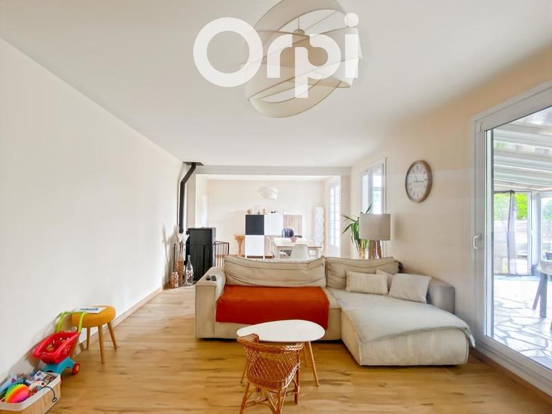 Maison - 137 m² - 7 pièces