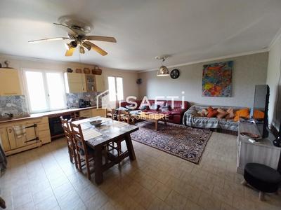 Maison - 238 m² - 9 pièces