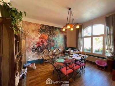 Maison de maîtres - 240 m² - 8 pièces