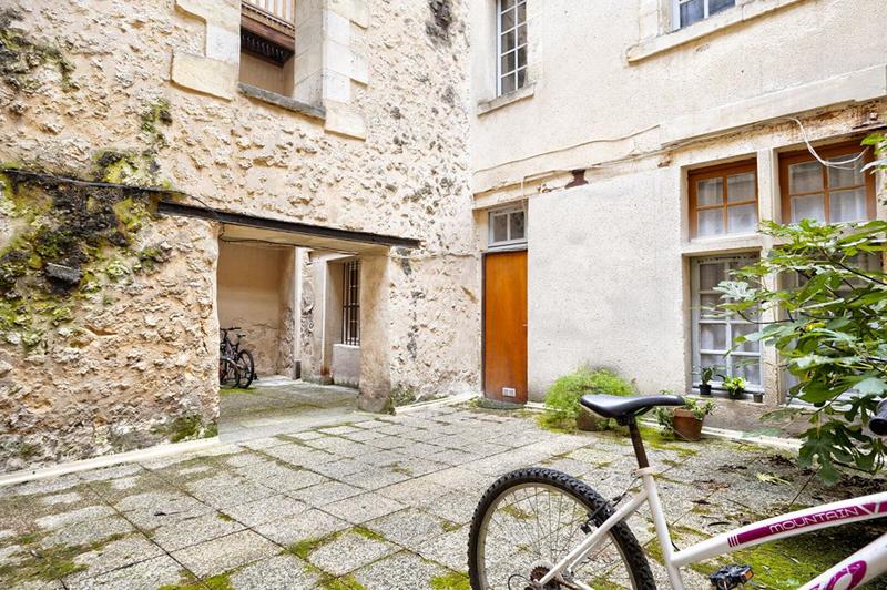 Appartement - 97 m² - 3 pièces