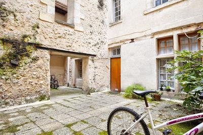 Appartement - 97 m² - 3 pièces