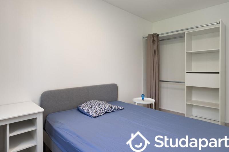 Chambre - 12 m² - 1 pièce