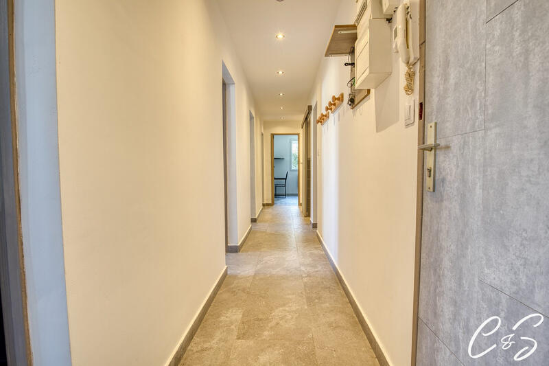 Appartement - 84 m² - 6 pièces