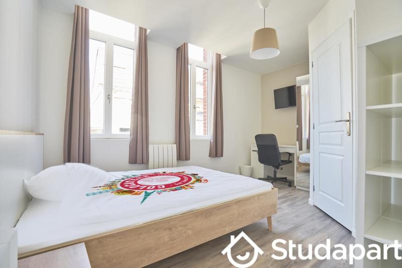 Chambre - 13 m² - 1 pièce