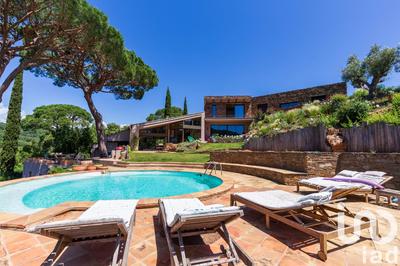 Maison de maîtres - 365 m² - 6 pièces