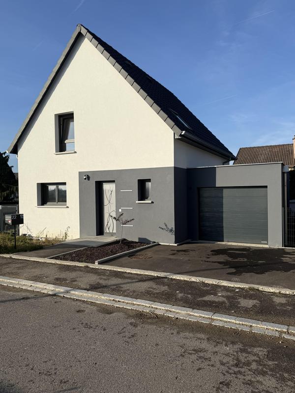 Maison - 100 m² - 4 pièces