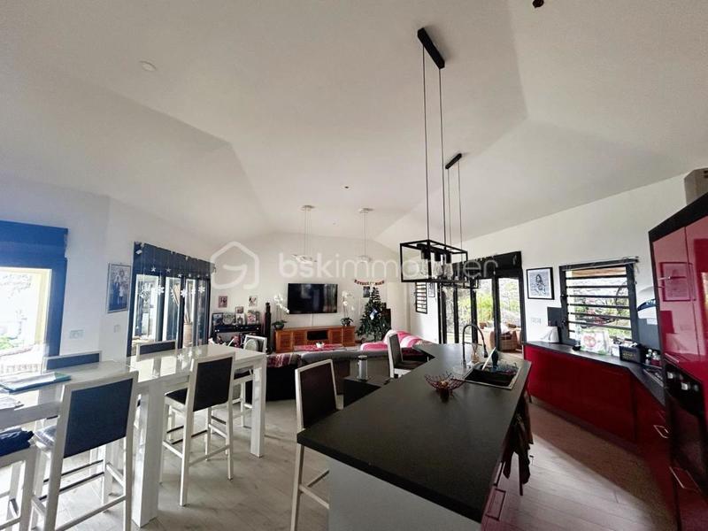 Villa - 180 m² - 6 pièces