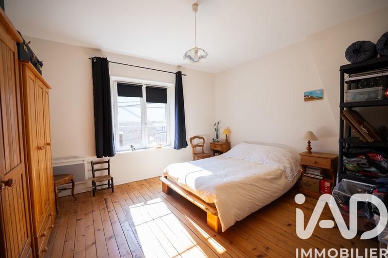 Maison - 250 m² - 6 pièces