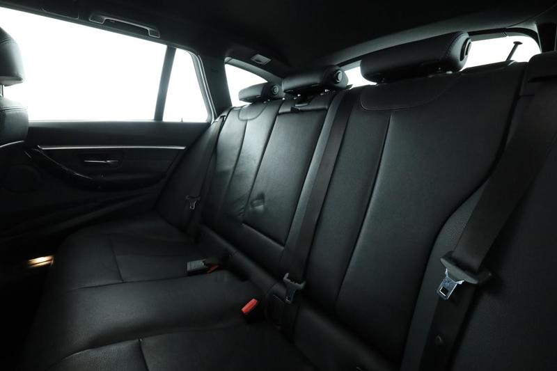 Bmw Série 3 Touring 318d m Sport Bva8 150 ch