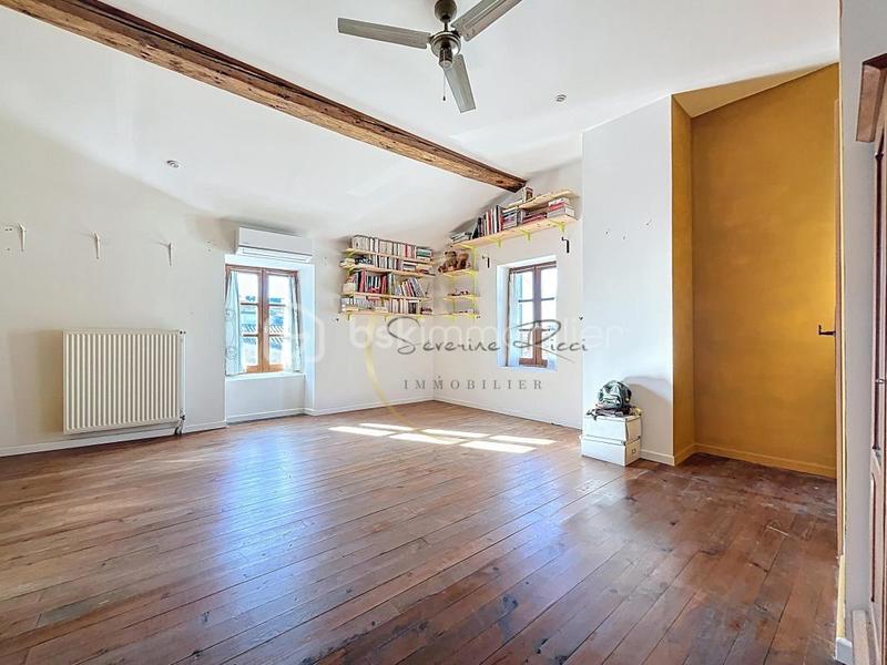 Maison de village - 90 m² - 3 pièces