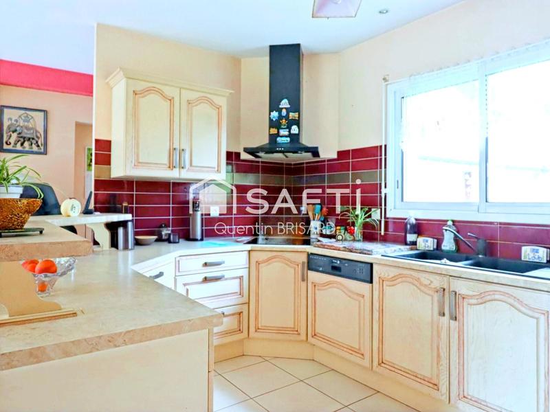 Maison - 160 m² - 8 pièces