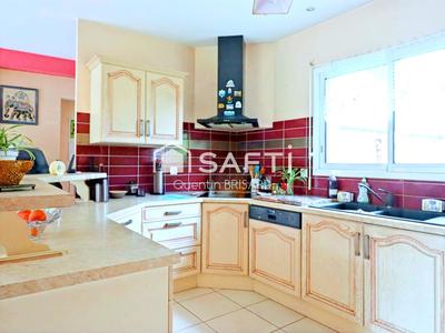 Maison - 160 m² - 8 pièces