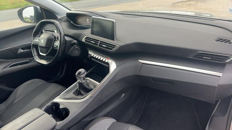 Peugeot 3008 II 1.5 BlueHDi 130 Active Business