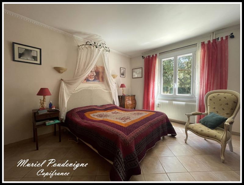 Maison - 212 m² - 8 pièces