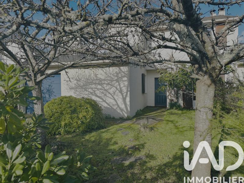 Maison - 140 m² - 8 pièces