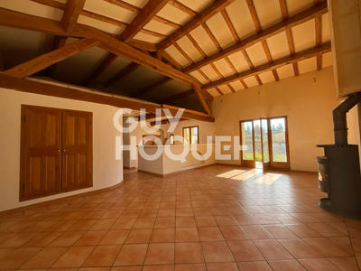 Maison - 160 m² - 5 pièces