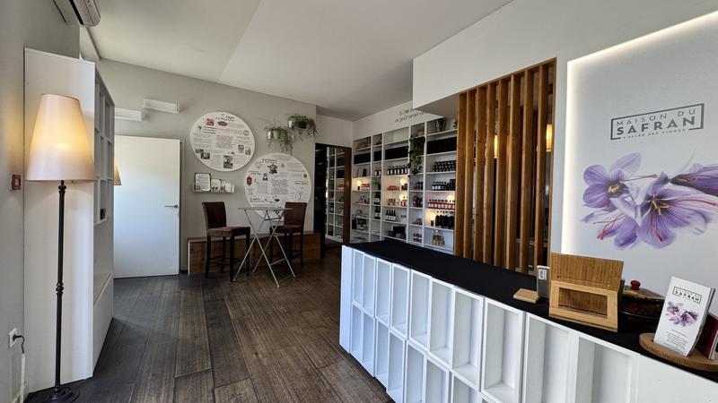 Maison - 310 m² - 5 pièces