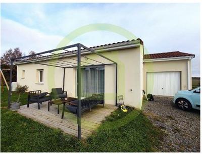 Maison - 95 m² - 4 pièces