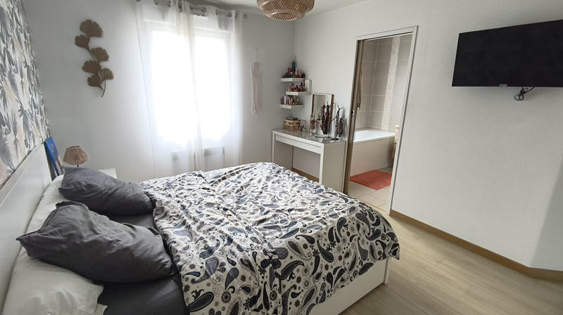 Maison - 162 m² - 8 pièces