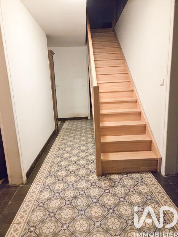 Maison - 210 m² - 6 pièces