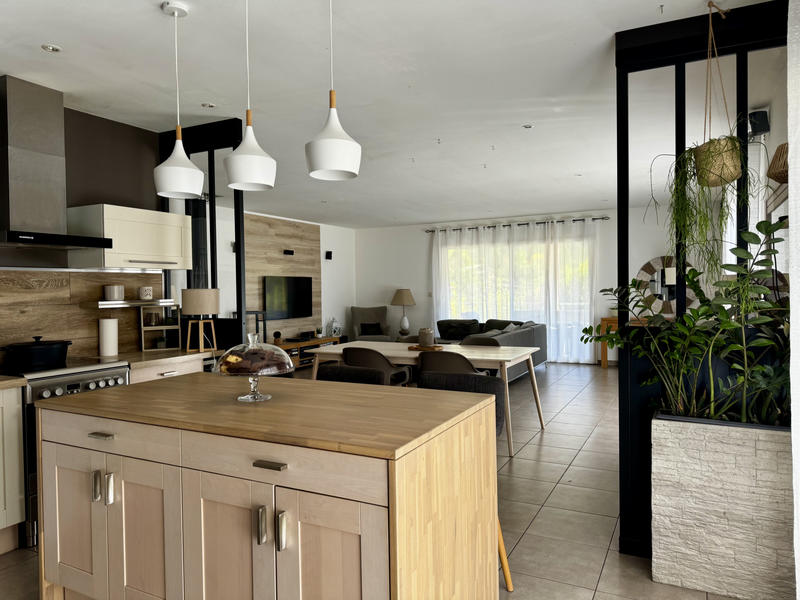 Maison - 149 m² - 6 pièces