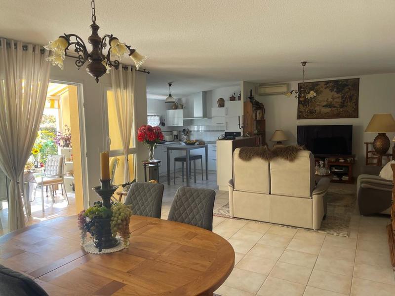 Maison - 99 m² - 3 pièces