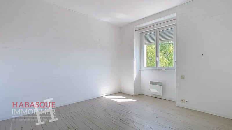 Maison - 150 m² - 9 pièces