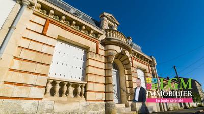 Appartement - 310 m² - 1 pièce