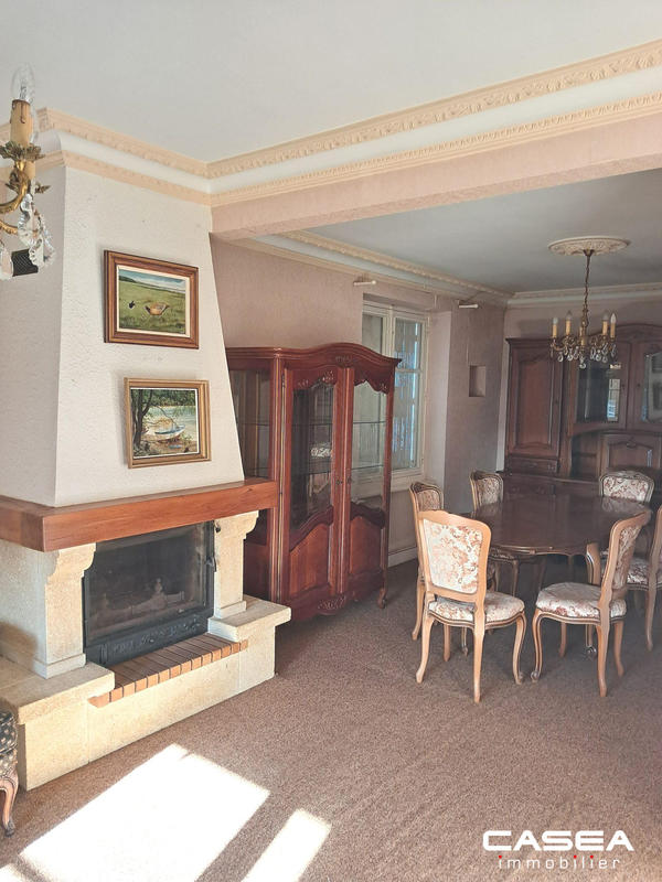 Maison traditionnelle - 107 m² - 6 pièces