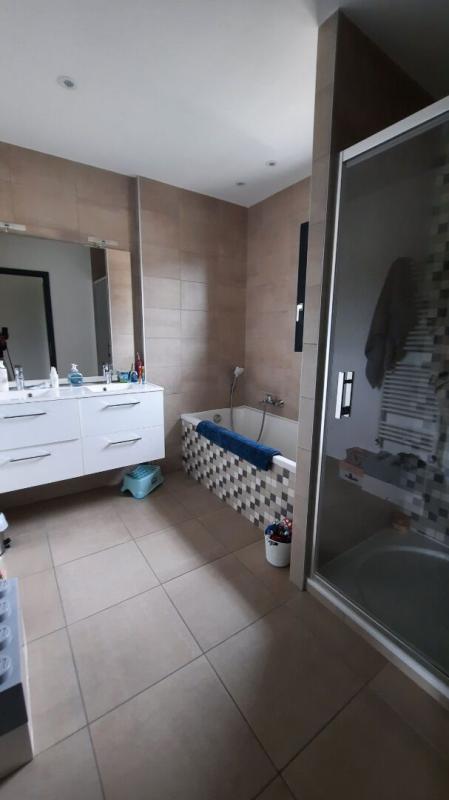 Maison - 122 m² - 5 pièces