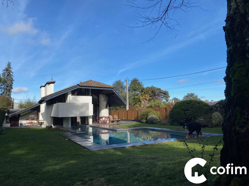 Maison - 135 m² - 6 pièces