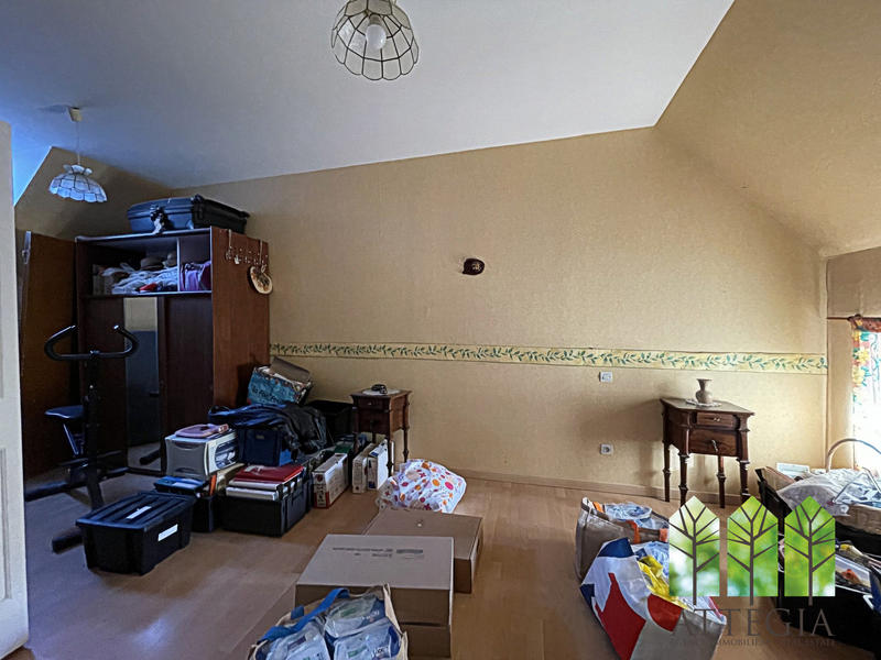 Maison ancienne - 255 m² - 9 pièces