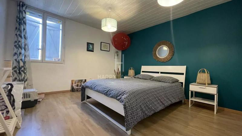 Propriété - 355 m² - 14 pièces