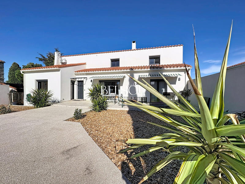 Villa - 250 m² - 7 pièces