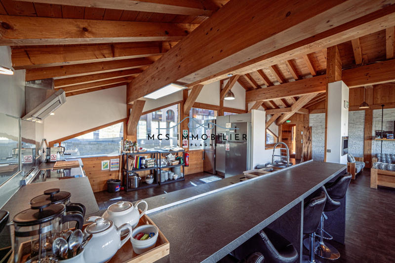 Châlet - 300 m² - 11 pièces